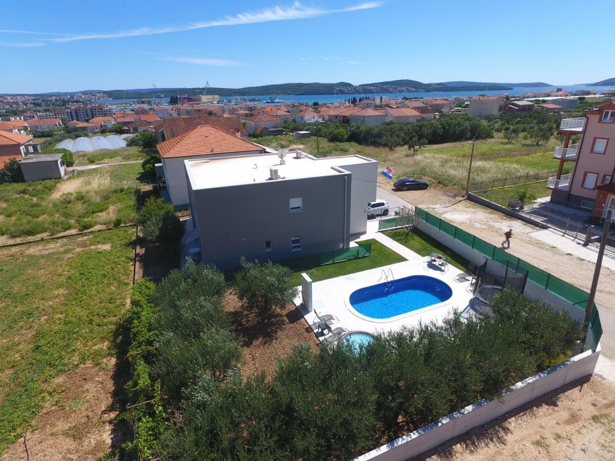 Villa Initium,Heated Pool All Season Trogir Kültér fotó