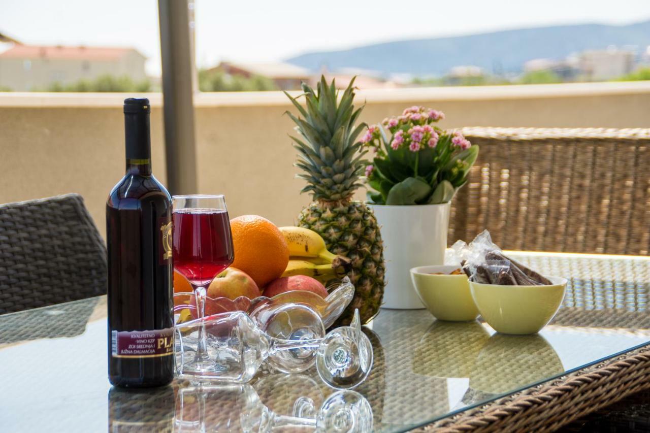 Villa Initium,Heated Pool All Season Trogir Kültér fotó